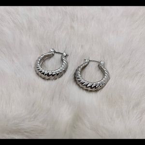 Silver 1” Cable Style Hoop Earrings